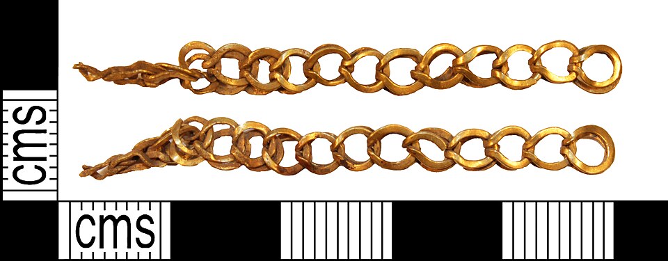 Modern Figaro Chain 10