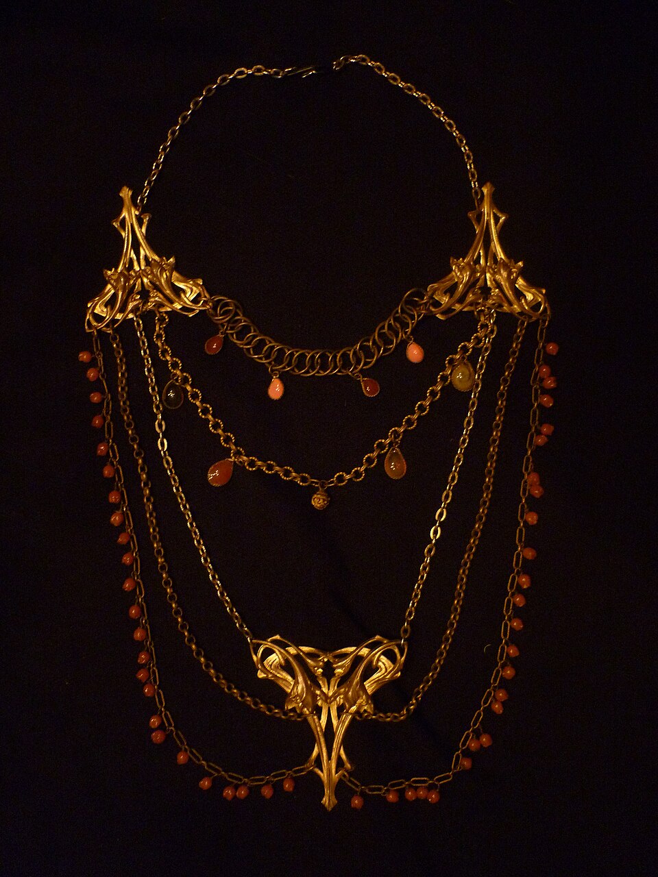 Traditional Figaro Chain 9